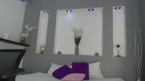 Snapshot of jenny_towers chatting on February 10, 2025, 6:09 am jenny_towers online show from February 10, 2025, 6:09 am