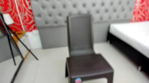 Snapshot of jenny_towers chatting on September 13, 2025, 11:10 am jenny_towers online show from September 13, 2025, 11:10 am