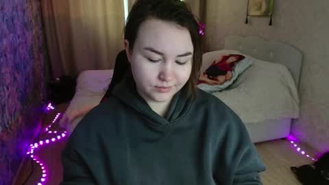 Jenny online show from March 12, 2026, 4:18 am