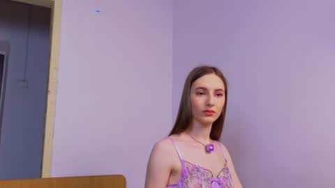 jennybbunny online show from June 25, 2026, 6:18 am