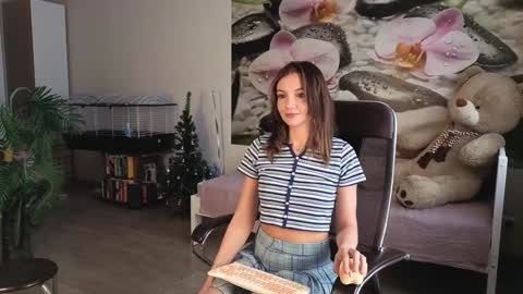 Snapshot of jennycutey chatting on January 19, 2025, 4:33 am jennycutey online show from January 19, 2025, 4:33 am