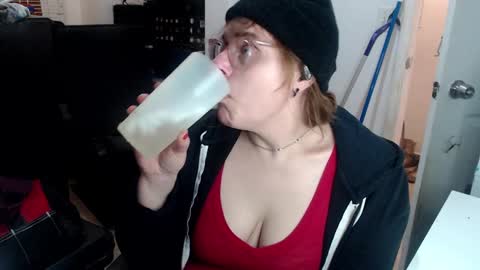 Snapshot of jennyneeds chatting on December 1, 2025, 2:16 am theChloeStar online show from December 1, 2025, 2:16 am