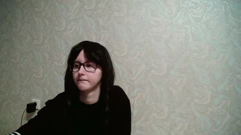 JennyOlset online show from December 17, 2024, 10:44 am