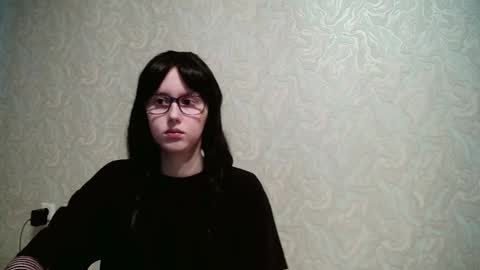 JennyOlset online show from September 24, 2025, 1:03 pm