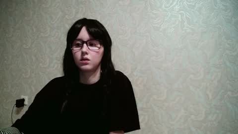 JennyOlset online show from October 27, 2025, 12:42 pm