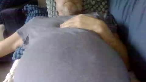 jens19651 online show from April 20, 2026, 5:32 am