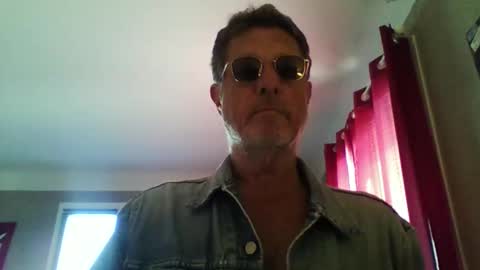 Snapshot of jerflor chatting on March 25, 2026, 1:17 pm jerflor online show from March 25, 2026, 1:17 pm