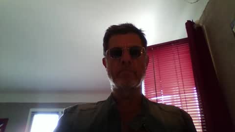 Snapshot of jerflor chatting on May 9, 2026, 3:50 pm jerflor online show from May 9, 2026, 3:50 pm