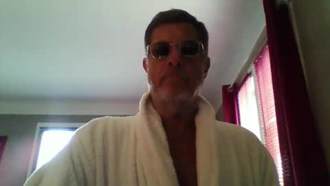Snapshot of jerflor chatting on May 10, 2026, 2:44 pm jerflor online show from May 10, 2026, 2:44 pm