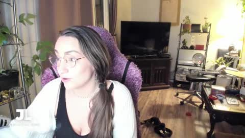 Jeri Lynn online show from February 25, 2025, 5:41 am