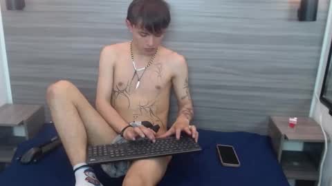 Snapshot of jerom_xx chatting on September 30, 2025, 8:25 pm Jerom xx online show from September 30, 2025, 8:25 pm