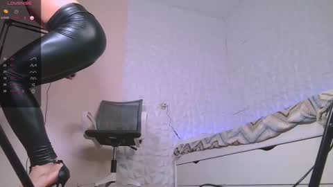 Jerrybomb online show from October 21, 2025, 8:59 am