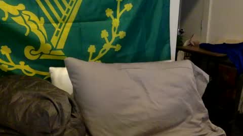 Snapshot of jerseydevl chatting on December 22, 2024, 2:28 am the jersey devil online show from December 22, 2024, 2:28 am