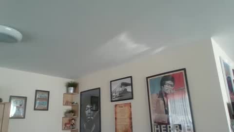 Harry online show from April 25, 2026, 7:55 am