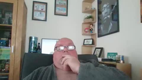 Snapshot of jerseyhammer01 chatting on May 3, 2026, 10:10 am Harry online show from May 3, 2026, 10:10 am