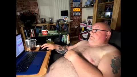 Snapshot of jerseyhammer01 chatting on June 2, 2026, 10:56 pm Harry online show from June 2, 2026, 10:56 pm