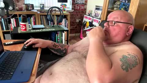 Snapshot of jerseyhammer01 chatting on June 8, 2026, 7:53 am Harry online show from June 8, 2026, 7:53 am