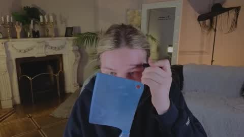 jes_solar online show from September 25, 2025, 11:36 am