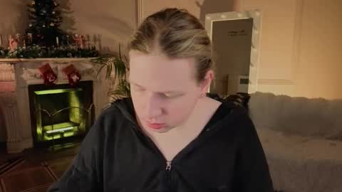 jes_solar online show from December 14, 2025, 10:03 pm