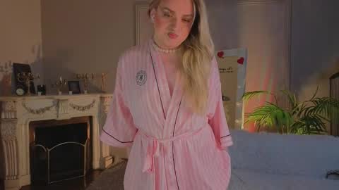 jes_solar online show from April 17, 2026, 9:07 pm