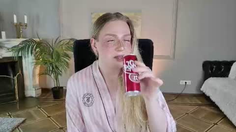 Snapshot of jes_solar chatting on July 3, 2026, 8:59 pm jes_solar online show from July 3, 2026, 8:59 pm