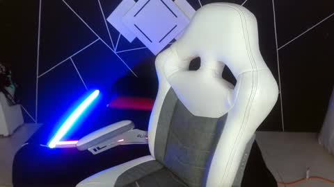 Snapshot of jesiclark chatting on December 3, 2024, 9:11 am sofi online show from December 3, 2024, 9:11 am