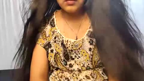 Snapshot of jesmin18 chatting on May 13, 2026, 6:49 pm Jesmin online show from May 13, 2026, 6:49 pm