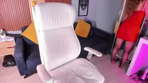 Snapshot of jess69_ chatting on July 25, 2026, 10:40 pm Jessie online show from July 25, 2026, 10:40 pm