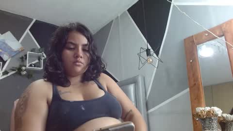 Snapshot of jess_beauty chatting on December 8, 2024, 11:08 pm jess beauty online show from December 8, 2024, 11:08 pm