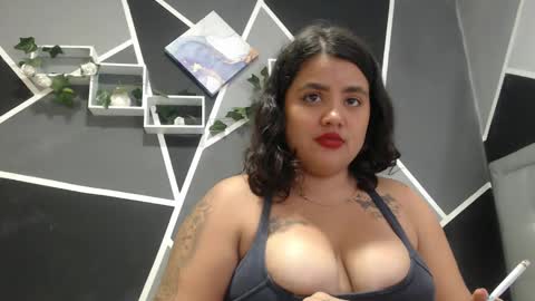 Snapshot of jess_beauty chatting on January 14, 2025, 3:32 am jess beauty online show from January 14, 2025, 3:32 am
