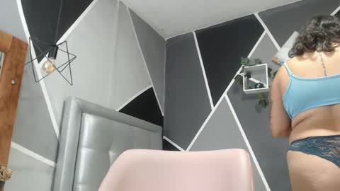 Snapshot of jess_beauty chatting on March 7, 2025, 9:27 pm jess beauty online show from March 7, 2025, 9:27 pm
