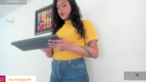 jess_hoffman online show from April 20, 2026, 5:48 pm