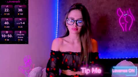 Jess online show from December 14, 2025, 10:47 pm