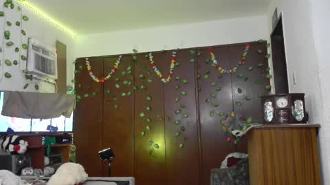 Snapshot of jess_sweett chatting on January 18, 2026, 3:27 pm Jessica online show from January 18, 2026, 3:27 pm