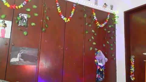 Snapshot of jess_sweett chatting on February 4, 2026, 3:51 pm Jessica online show from February 4, 2026, 3:51 pm