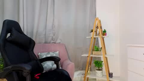 bella  adams online show from February 12, 2025, 2:03 am