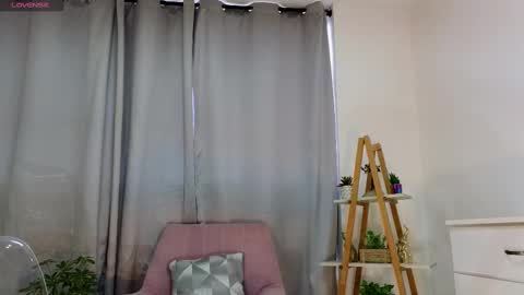 bella  adams online show from February 18, 2025, 9:20 pm