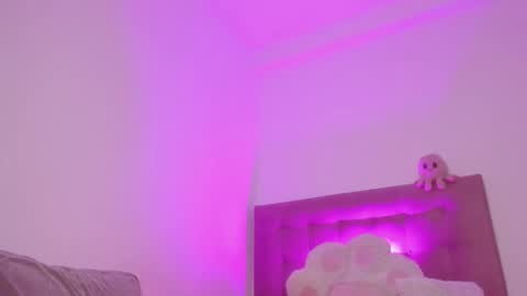 Jess online show from January 14, 2025, 3:11 am