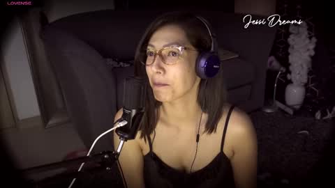Jessica Gomez online show from October 15, 2025, 4:34 am