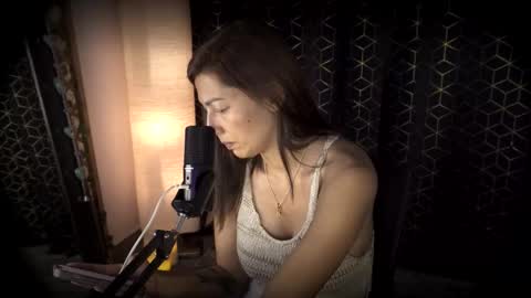 Jessica Gomez online show from March 12, 2026, 2:50 am