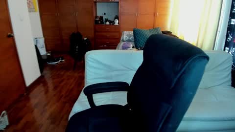 jessica_rabbit777_ online show from December 18, 2024, 5:42 pm