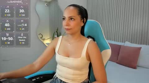 Snapshot of jessica_taylor_22 chatting on October 13, 2025, 7:14 pm jessica_taylor_22 online show from October 13, 2025, 7:14 pm