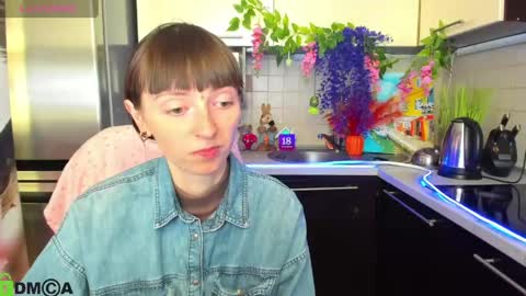 jessicaforris online show from April 13, 2026, 7:03 am