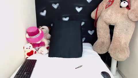 Snapshot of jessiedugalxxx chatting on February 12, 2025, 4:01 am Jessie Big Boobs online show from February 12, 2025, 4:01 am