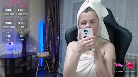 Jess online show from November 19, 2025, 10:21 pm