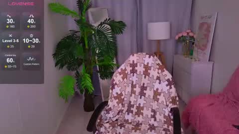 Jessi online show from June 17, 2026, 1:56 pm