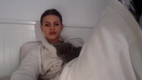 jessieryan online show from December 21, 2024, 8:39 am