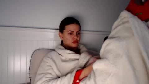 jessieryan online show from February 14, 2025, 5:51 am