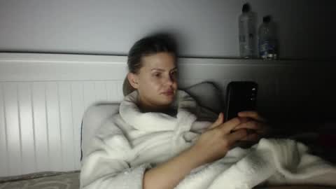 jessieryan online show from November 28, 2025, 5:15 pm