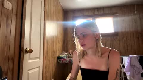 Snapshot of jessika_evans chatting on September 10, 2025, 7:19 am jessika_evans online show from September 10, 2025, 7:19 am
